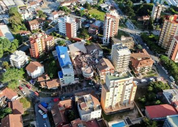 Ten-storey hotel collapses in Argentina, traps many