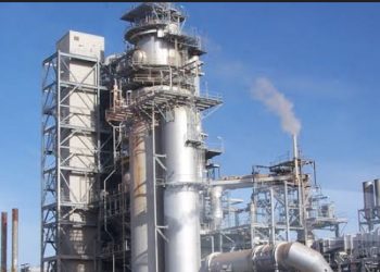 Dangote Refinery cuts petrol price by N20