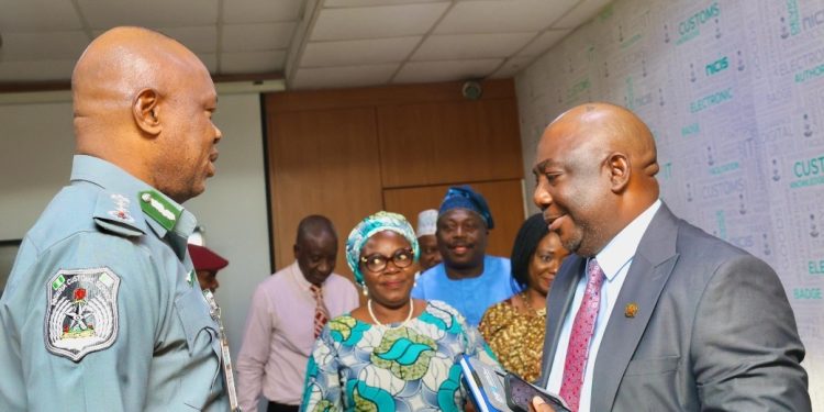 Customs, Mining Society seek collaboration against smuggling
