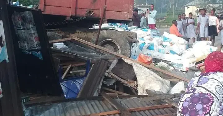 Three die in Akwa Ibom as soldiers pursue truck driver