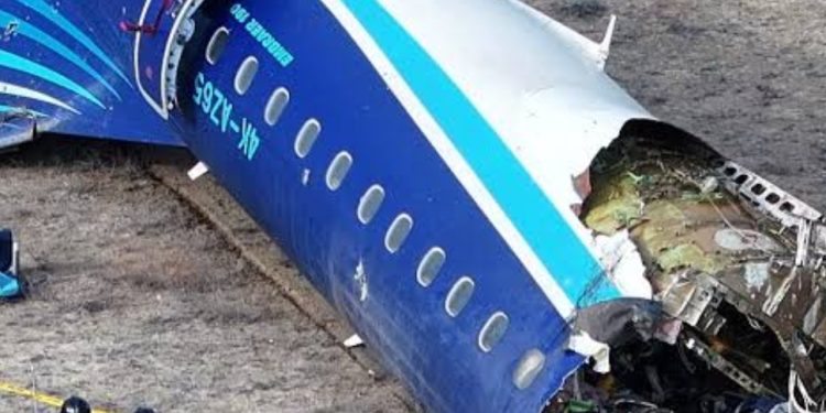 38 die, 31 survive as Azerbaijan Airlines crash