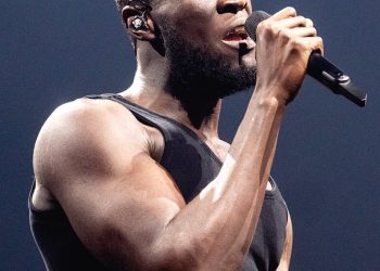 Stormzy faces nine-month driving ban for using phone behind the wheel