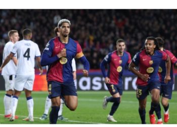 Barcelona places second in Champions League group