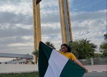 Asinobi sets seven-continent flag record