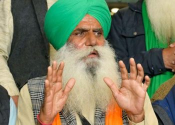 Indian farmer ends 123-day hunger strike