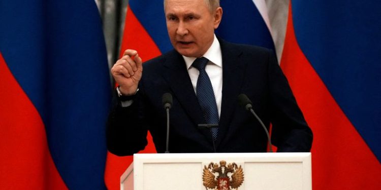 Putin declares temporary Easter truce in Ukraine