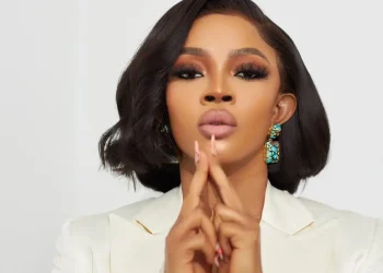 Toke Makinwa sparks fresh buzz over marriage