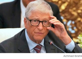 Bill Gates plans to give wealth away in 20 years