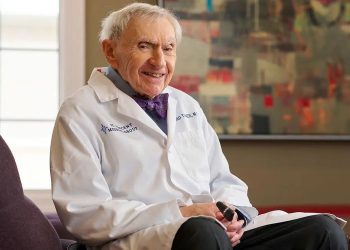Dr Howard Tucker