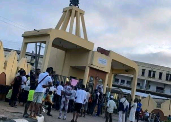 Students Protesting at Ibadan Polytechnic