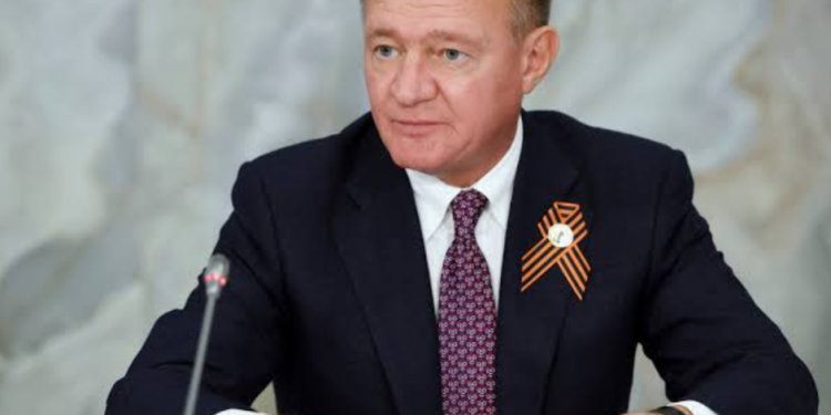 Russian minister commits suicide after removal