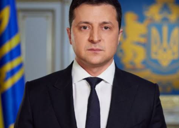 Zelensky to replace U.S. envoy, appease Trump