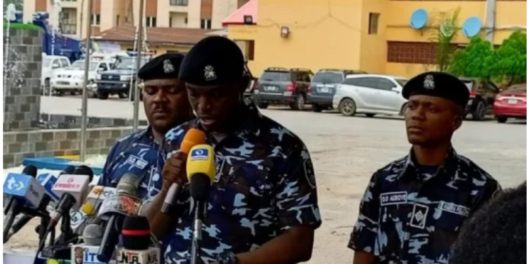 Police busts visa scam syndicate, arrests four in Lagos