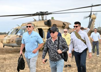 Steve Witkoff, Trump’s special envoy to the Middle East, and Mike Huckabee, the U.S. ambassador to Israel, touring a Gaza aid station run by the Gaza Humanitarian Foundation
