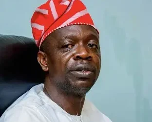 APC chieftain urges Tinubu to enforce executive order on drug prices