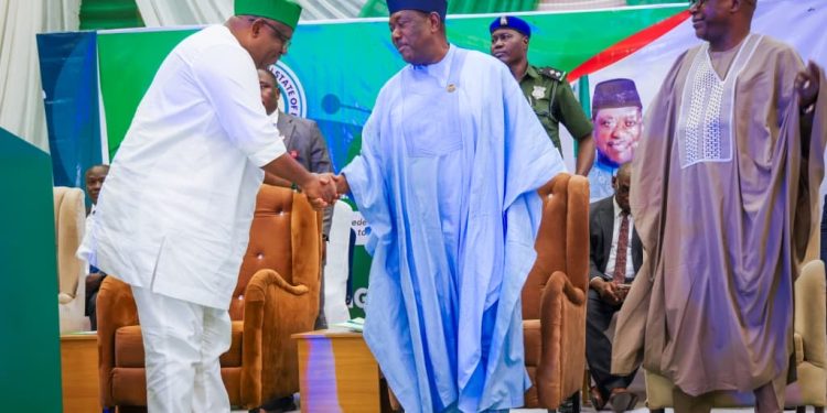 Akume preaches unity at forum of SSGs