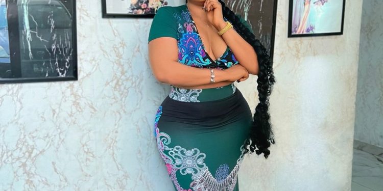 Sarah Martins slams body shaming