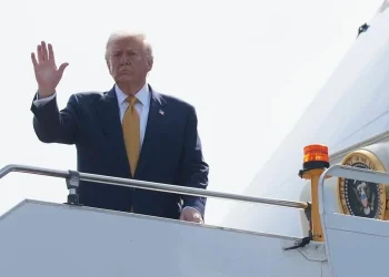 Trump lands in Japan, eyes China trade deal