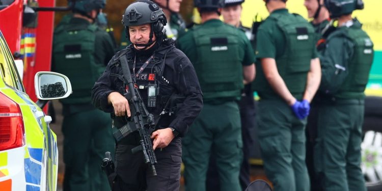 Hoodlums kill two in UK synagogue attack