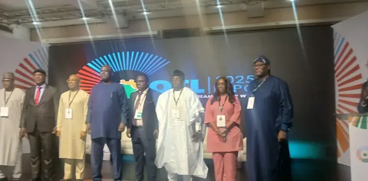 FG pledges support for Dangote Refinery expansion