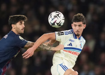 PSG hold Strasbourg to stay top of Ligue 1