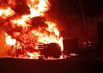 Fire on Abeokuta-Sagamu Expressway