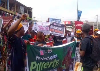 Protesters storm Lagos Secretariat over demolitions