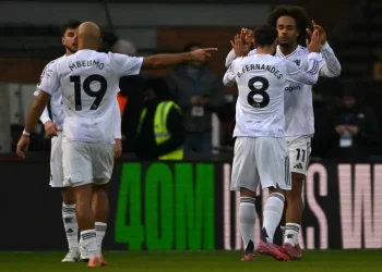 Zirkzee fires comeback as Man United triumph