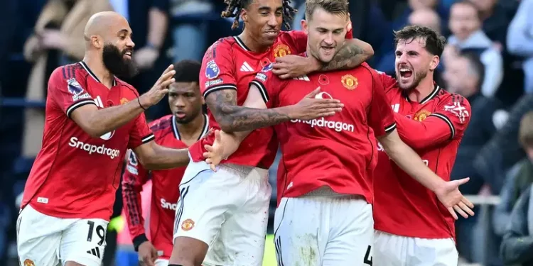 Manchester United snatch draw as De Ligt scores