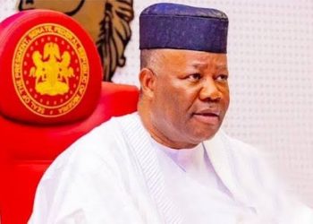Akpabio, Yilwatda receive defectors in Plateau State