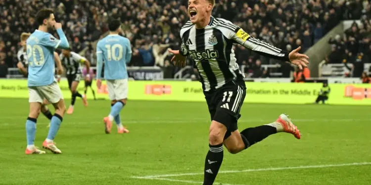 Newcastle beat Man City 2–1 amid VAR controversy