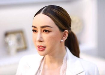 Anne Jakapong Jakrajutatip