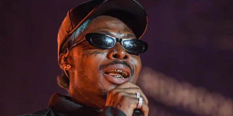 Asake seeks probe after death of fan in stampede