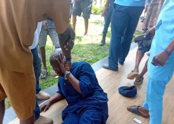 Thugs storm Ondo APC meeting, assault chair