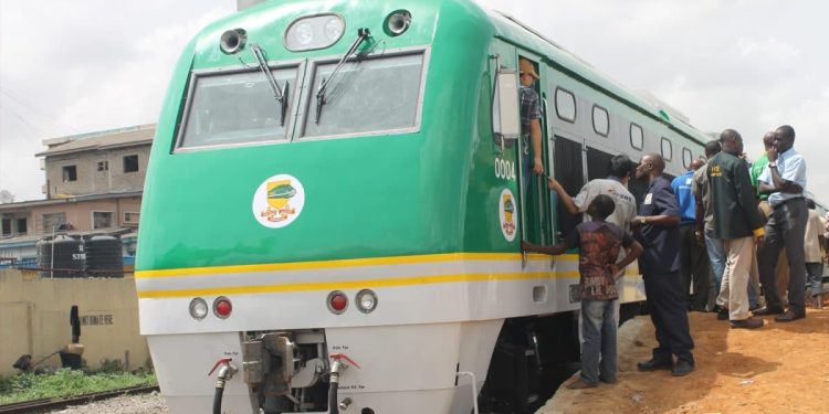 Abuja-Kaduna train resumes service