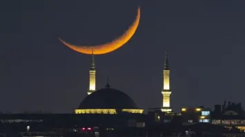 Friday is Eid-el-Fitr as new moon fails to appear