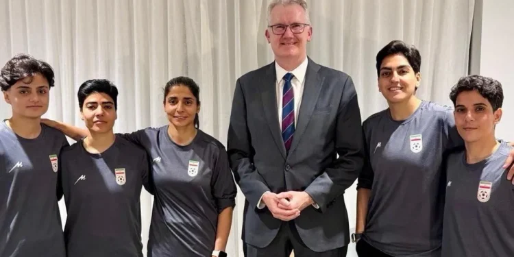 Australia grants five Iranian footballers asylum