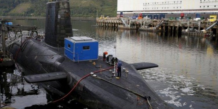 Iranian, Romanian caught trying to enter UK nuclear submarine base