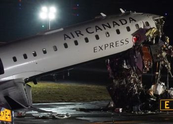 Two die as Air Canada jet crash at LaGuardia airport