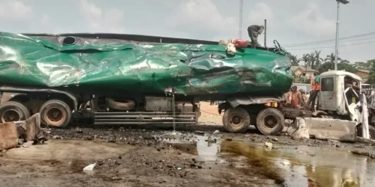 Truck driver absconds after killing four in Ajah