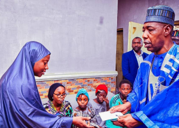 Borno governor, Babagana Zulum, during the visit to the families of the deceased officers.