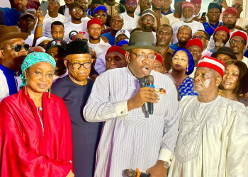 (L-R) Aisha Binani, Peter Obi, Seriake Dickson and Rabiu Kwankwaso at the meeting on Sunday