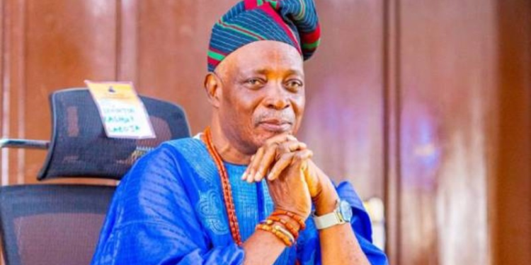 Olubadan of Ibadanland, Rashidi Ladoja, has stopped the proposed demolition of about 186 houses at Isokan Estate Extension