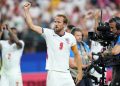 England captain Harry Kane scores multiple goals in the first group stage match against Croatia at the 2026 FIFA World Cup on the 18th, leading to a 4-2 victory, and makes a fist. /EPA-Yonhap