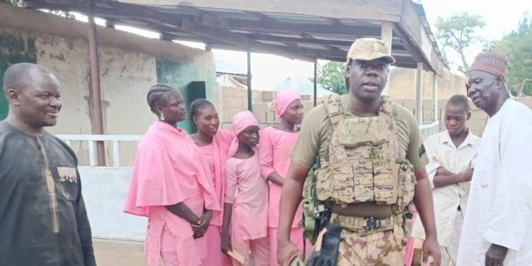 Teachers and students of Lassa Community school rescued by the Army Monday
