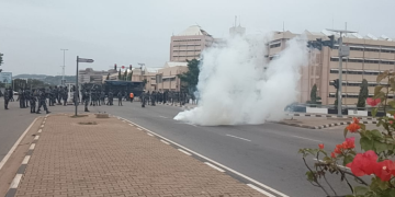 Policemen fired teargas at protesters