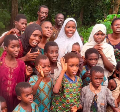 Recently released school children and teachers in Oyo State
