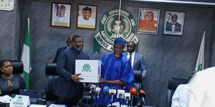 Oloyede hands over to new JAMB registrar