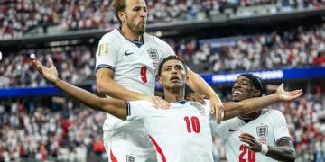England Captain Harry Kane celebrates triumph against DR Congo with his colleagues