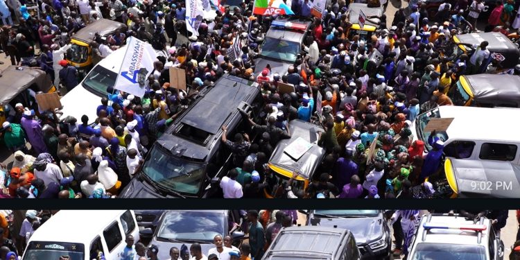 Massive crowd of coalition against Gov. AbdulRazaq in Ilorin on Monday.